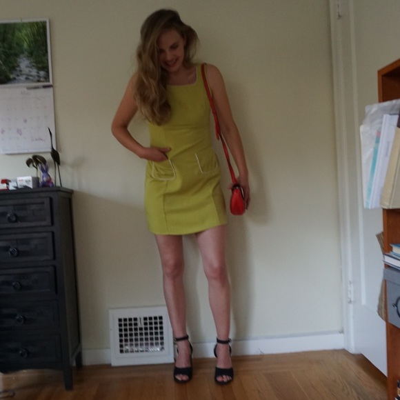 90s Vintage Green Mod Mini Dress with Pockets - Picture 2 of 6